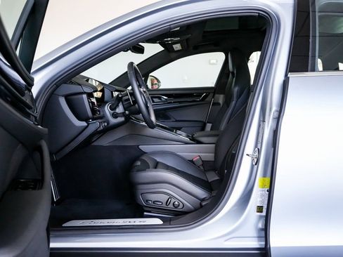 New 2026 Porsche Panamera 4 image 5