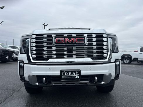 New 2025 GMC Sierra 2500 Denali w/ Denali Reserve Package image 17