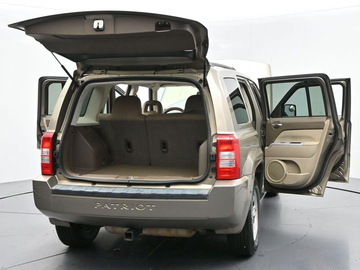 Used 2008 Jeep Patriot Sport FWD image 36