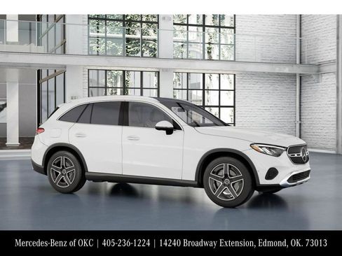 Used 2026 Mercedes-Benz GLC 300 4MATIC image 13