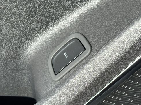 Used 2026 Buick Enclave Avenir w/ Super Cruise Package image 29