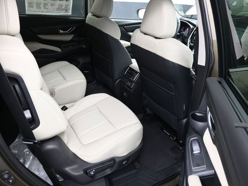 New 2025 Subaru Ascent Limited image 26