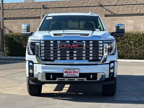 New 2026 GMC Sierra 2500 Denali w/ Max Trailering Package AWD/4WD image 9