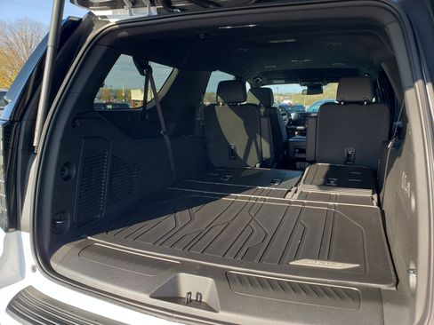 New 2026 Chevrolet Suburban LT w/ Comfort Package image 12