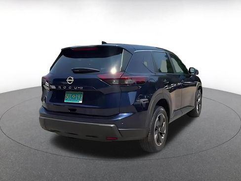 Used 2025 Nissan Rogue SV FWD image 11