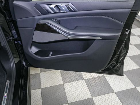 Used 2021 BMW X5 xDrive40i w/ M Sport Package image 23