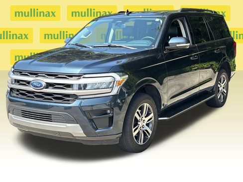 Used 2023 Ford Expedition XLT RWD image 12