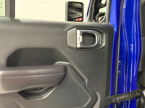 Used 2018 Jeep Wrangler Unlimited Sport S image 57