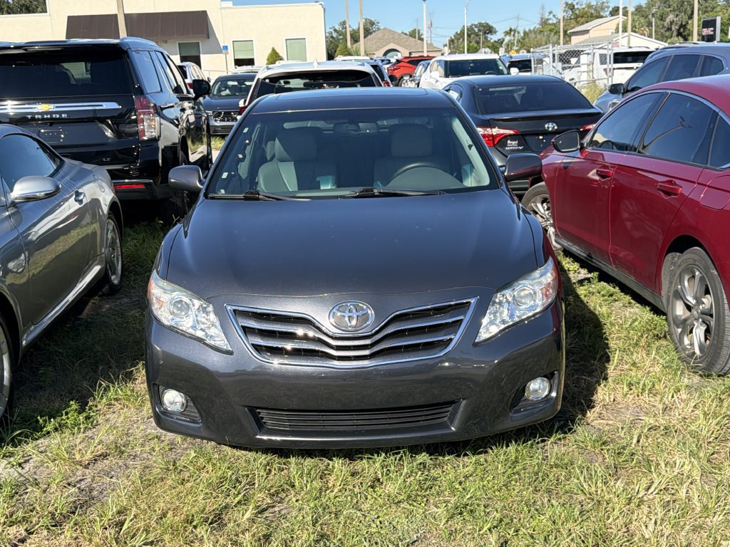 Used 2010 Toyota Camry XLE FWD image 4