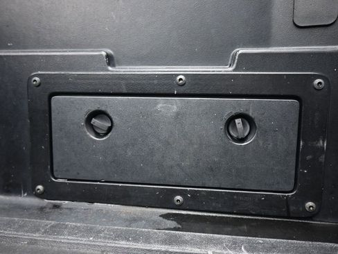 Used 2020 Toyota Tacoma SR image 39