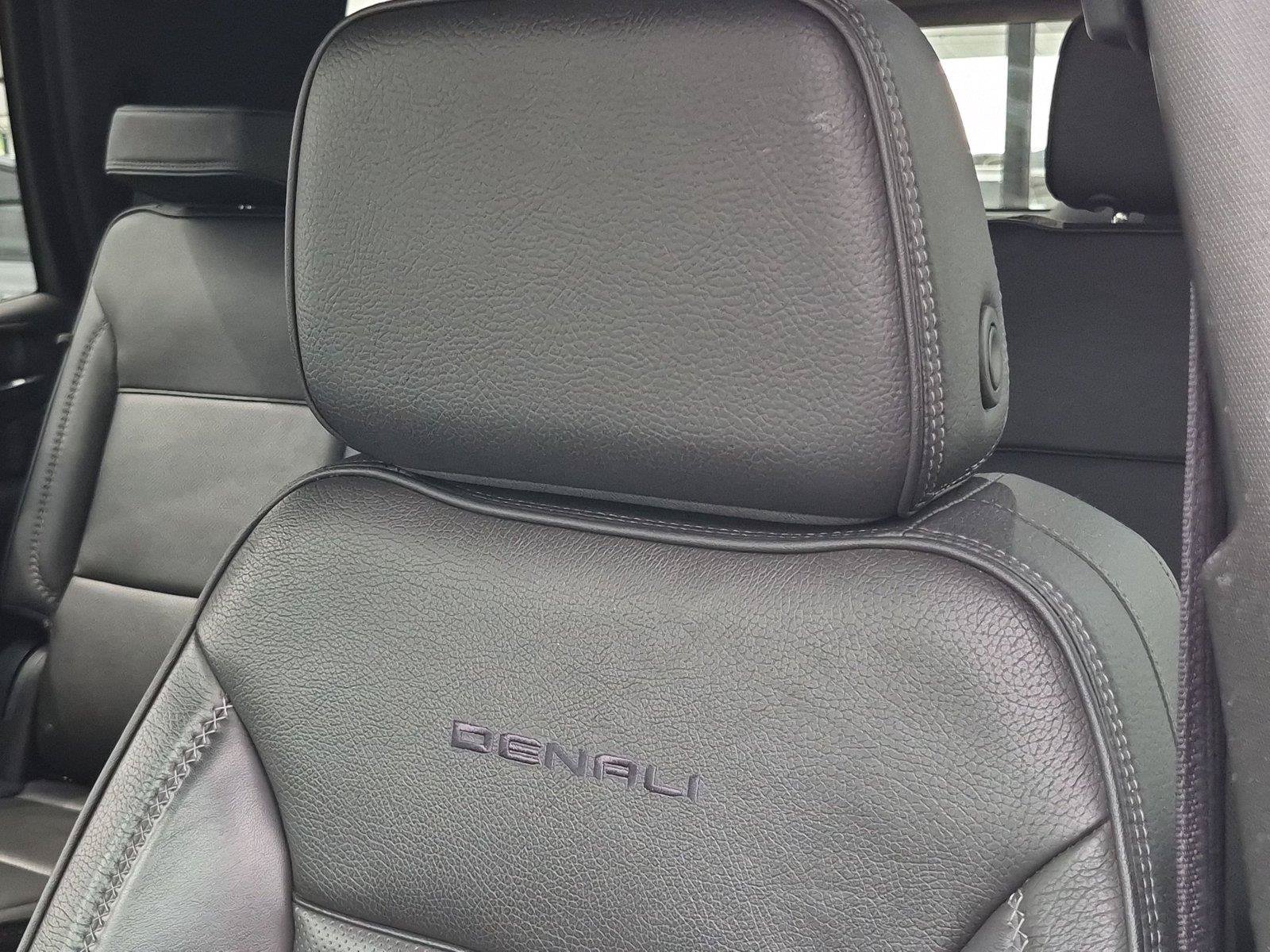Used 2024 GMC Yukon Denali RWD image 11