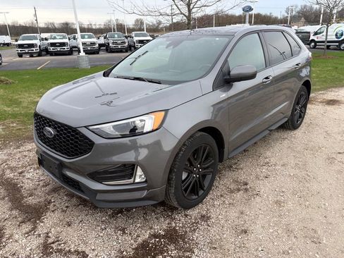 Used 2024 Ford Edge ST-Line w/ Class II Trailer Tow Package image 5