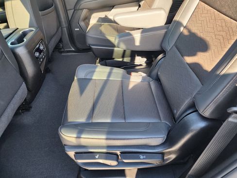 Used 2023 Chevrolet Tahoe High Country image 14