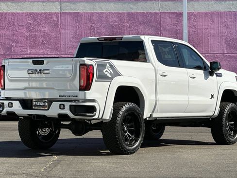 New 2026 GMC Sierra 1500 AT4 w/ AT4 Premium Package AWD/4WD image 4