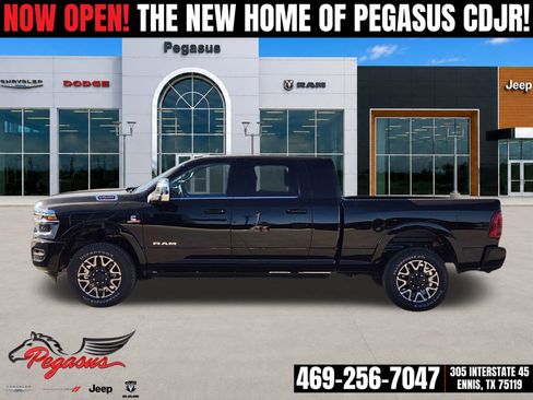 New 2026 RAM 2500 Limited AWD/4WD image 3