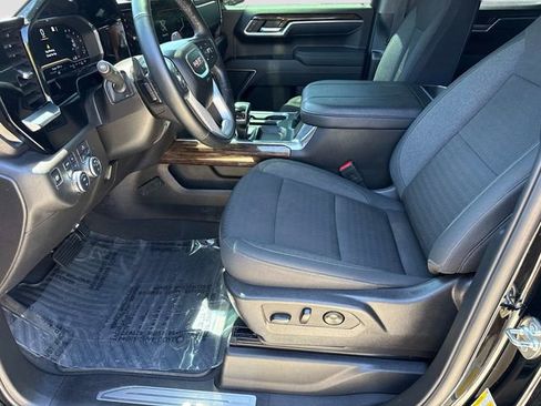 Used 2025 GMC Sierra 1500 Elevation w/ X31 Off-Road Package AWD/4WD image 15