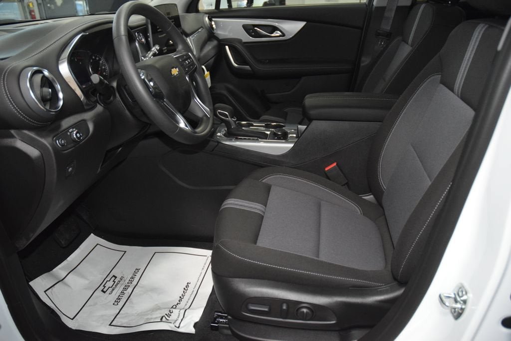 New 2026 Chevrolet Blazer LT w/ Convenience Package AWD/4WD image 41