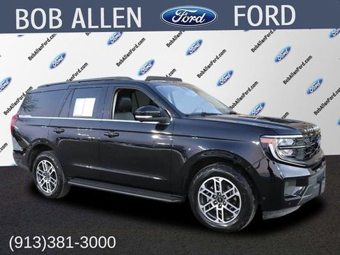 Used 2025 Ford Expedition Active image 1