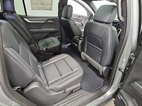 New 2026 GMC Acadia Elevation w/ Black Edition image 38