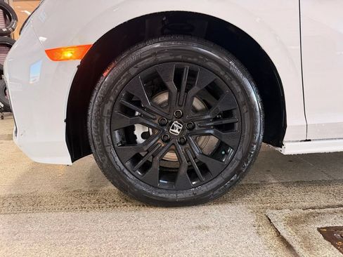 Used 2026 Honda Odyssey Sport-L image 18