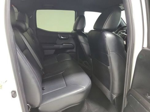 Used 2018 Toyota Tacoma TRD Pro AWD/4WD image 14