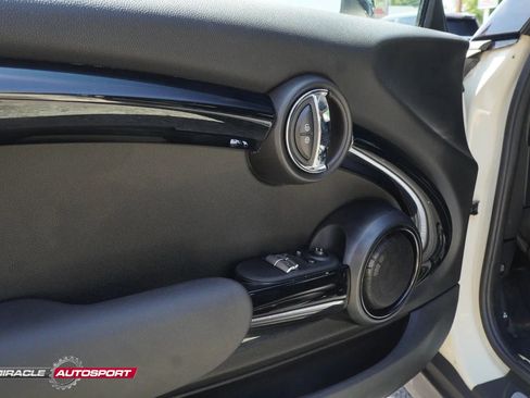 Used 2017 MINI Cooper S FWD image 16