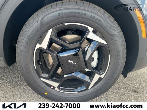 New 2026 Kia Sportage EX FWD image 7
