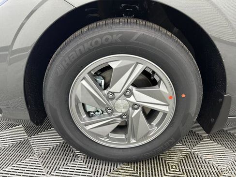 New 2026 Hyundai Elantra SE image 11