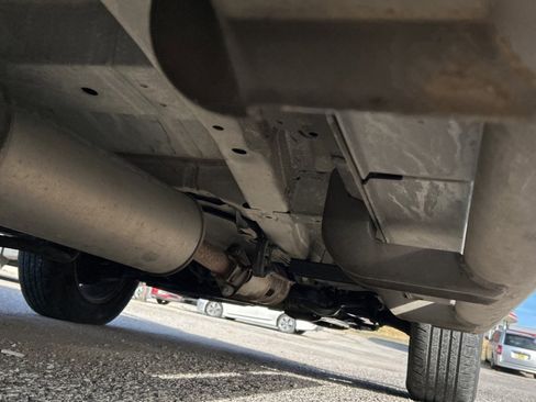 Used 2004 Honda Element EX image 27