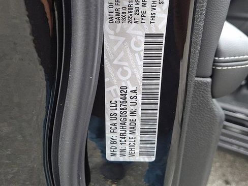 New 2025 Jeep Grand Cherokee Altitude image 22