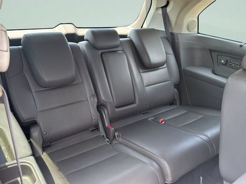 Used 2016 Honda Odyssey Touring Elite image 20