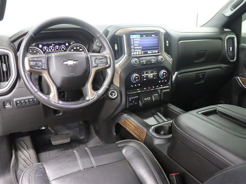 Used 2022 Chevrolet Silverado 2500 High Country w/ LPO, Dark Essentials Package image 5