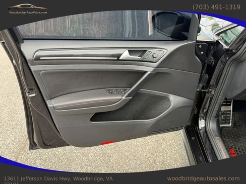 Used 2015 Volkswagen GTI Autobahn FWD image 9