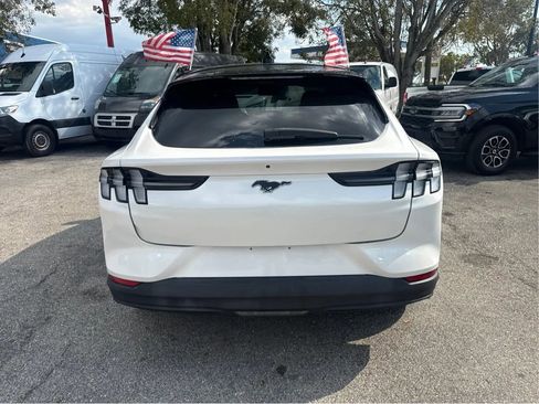 Used 2021 Ford Mustang Mach-E Select w/ Comfort/Appearance Package RWD image 6