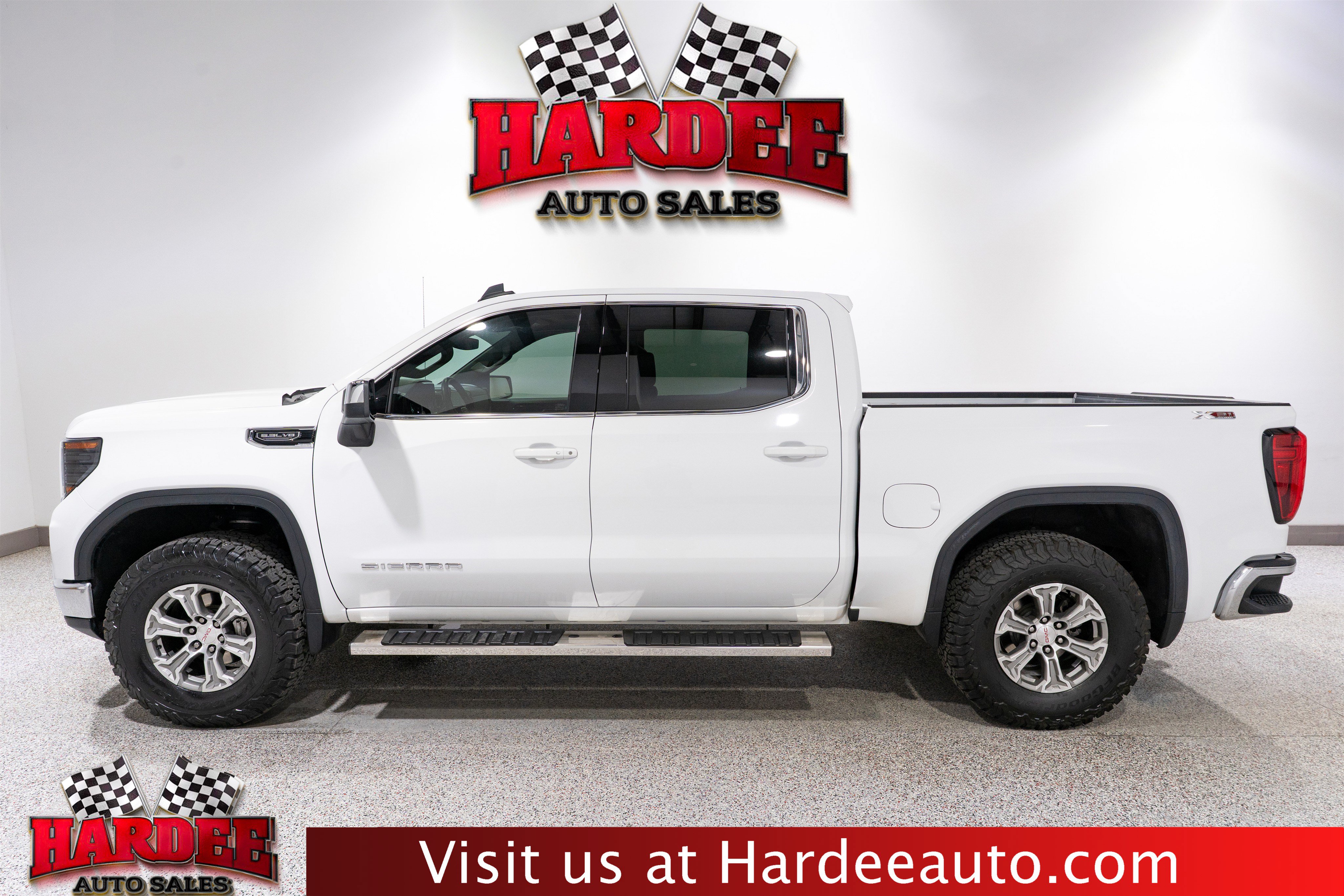 Used 2024 GMC Sierra 1500 SLE w/ X31 Off-Road Package AWD/4WD 360° Tour