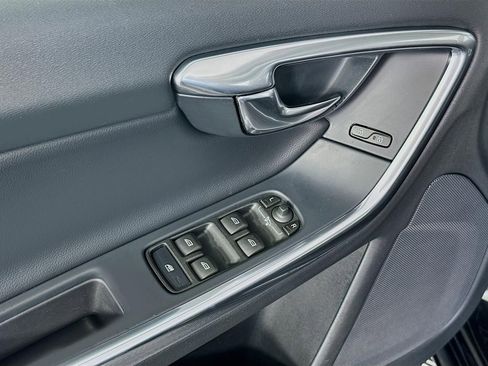 Used 2016 Volvo S60 T6 image 29