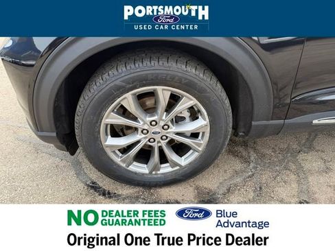Certified 2022 Ford Explorer Limited w/ Equipment Group 301A image 34