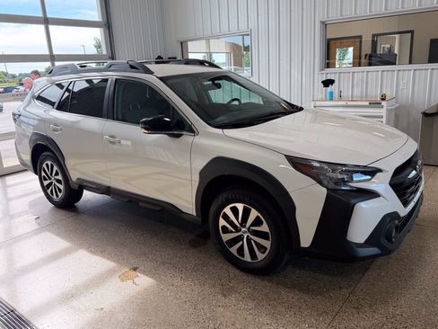 Used 2023 Subaru Outback Premium AWD/4WD image 22