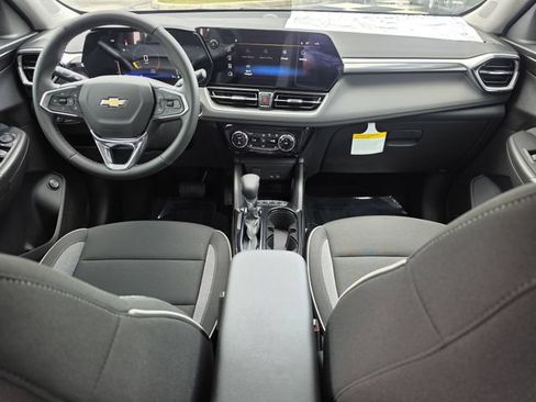 New 2026 Chevrolet TrailBlazer LT w/ Convenience Package FWD image 15