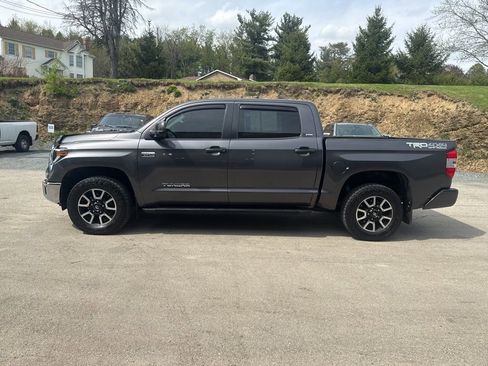 Used 2019 Toyota Tundra SR5 w/ TRD Off Road Package image 6