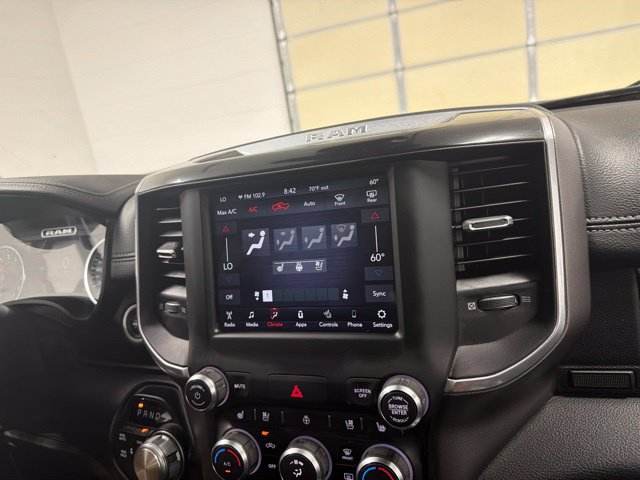 Used 2020 RAM 1500 Laramie w/ Sport Appearance Package AWD/4WD image 34
