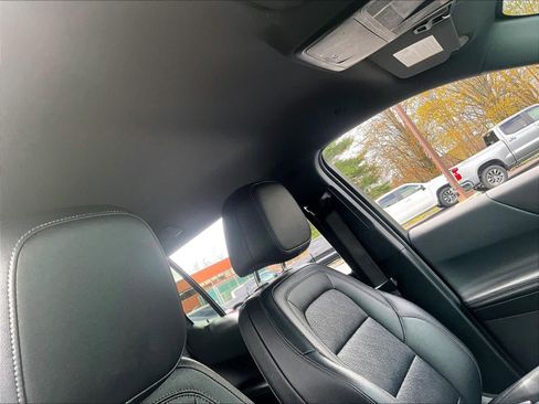 Used 2025 Chevrolet Equinox LT w/ Convenience Package II image 22