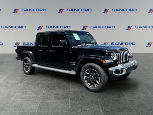 Used 2021 Jeep Gladiator Overland w/ Popular Equipment Package AWD/4WD image 7