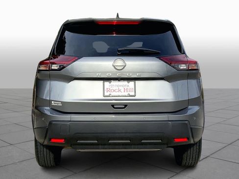 Used 2024 Nissan Rogue S image 4