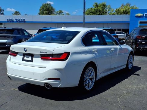 Used 2025 BMW 330i Sedan image 4