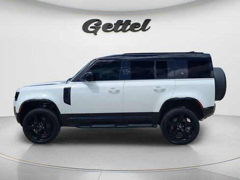 Used 2023 Land Rover Defender 110 X-Dynamic SE AWD/4WD image 7
