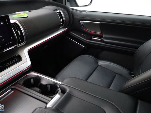 Certified 2025 Ford Expedition Max Platinum image 20