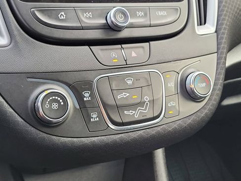 Certified 2025 Chevrolet Malibu RS FWD image 28