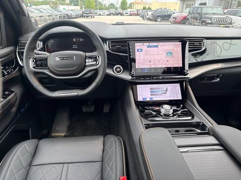 New 2026 Jeep Grand Wagoneer L Summit AWD/4WD image 23