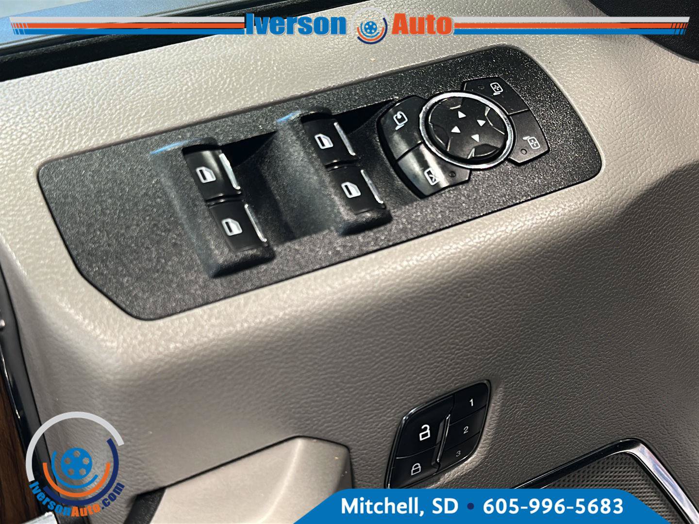 Used 2020 Ford F150 Lariat w/ Equipment Group 502A Luxury AWD/4WD image 14